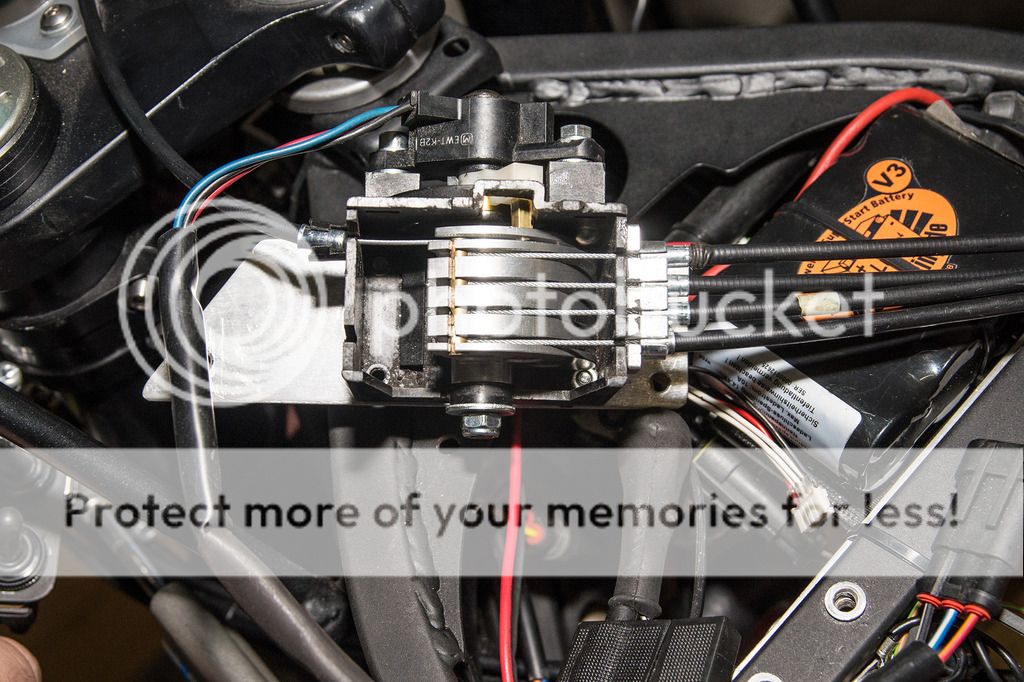 1 to 4 throttle cable splitter 500 TwoStroke Tech