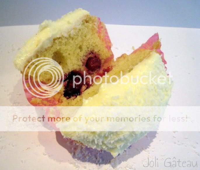 http://i996.photobucket.com/albums/af84/Liens28/Cupcakes/IMG_0735.jpg