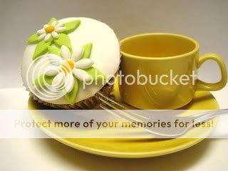 http://i996.photobucket.com/albums/af84/Liens28/Cupcakes/IMG_1744.jpg?t=1268421001