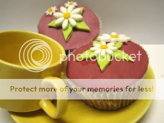 http://i996.photobucket.com/albums/af84/Liens28/Cupcakes/IMG_1762.jpg?t=1268421209