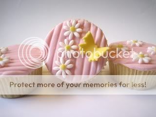 http://i996.photobucket.com/albums/af84/Liens28/Cupcakes/IMG_1861.jpg?t=1268999418