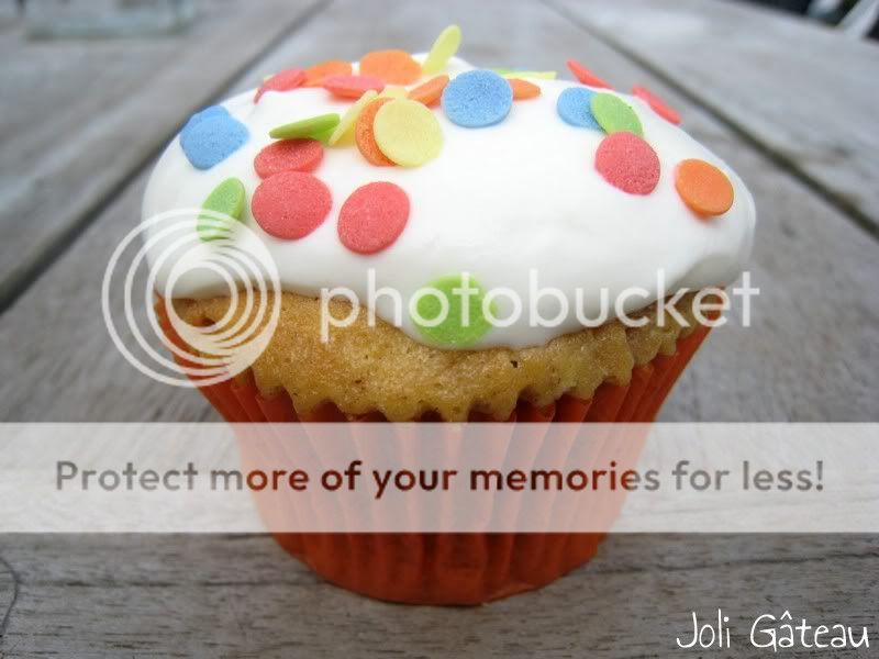 http://i996.photobucket.com/albums/af84/Liens28/Cupcakes/IMG_2213-1.jpg