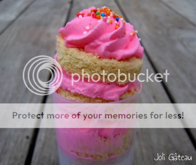http://i996.photobucket.com/albums/af84/Liens28/Cupcakes/IMG_2360.jpg