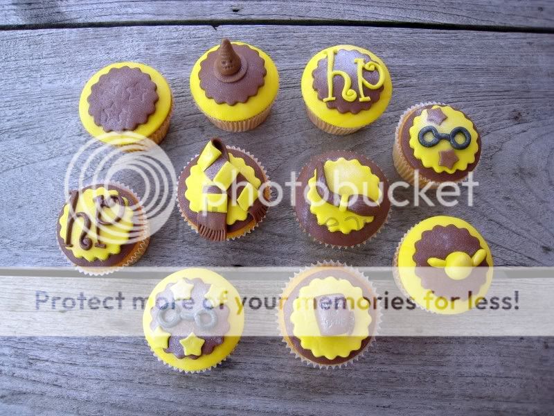 http://i996.photobucket.com/albums/af84/Liens28/Cupcakes/IMG_2939.jpg