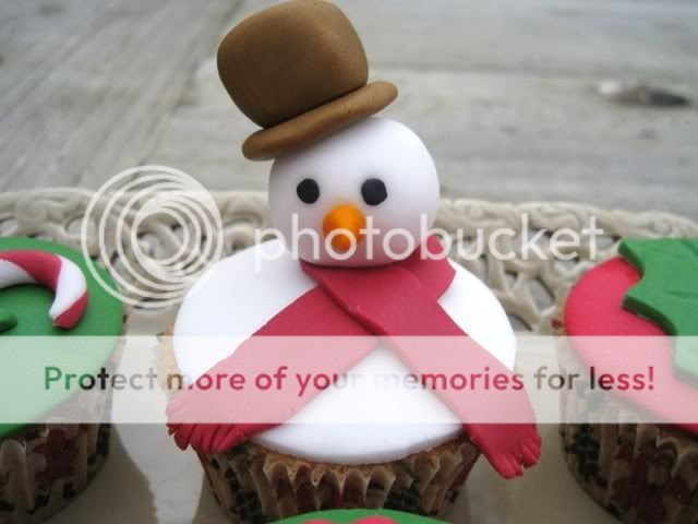 http://i996.photobucket.com/albums/af84/Liens28/Cupcakes/IMG_3492.jpg