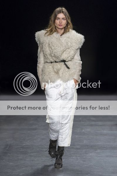 photo IsabelMarant-fallwinter2014runway-03.jpg