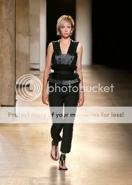 photo IsabelMarant-springsummer 2015runway-37.jpg